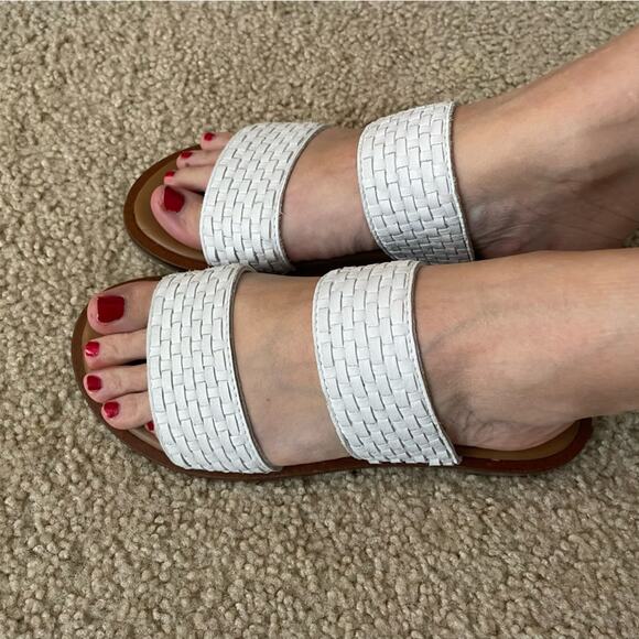 Aldo Jereciaa White leather sandal-  2 straps in woven leather Size 6.5 - Picture 9 of 12